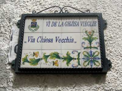 ...con i nomi delle strade... (foto della pagina Facebook Celle di San Vito Fg)